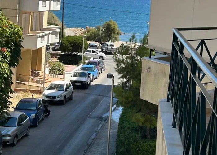 Chios Town Apartment - Heart Of Chios Town With 2 Minute Walk To The Beach