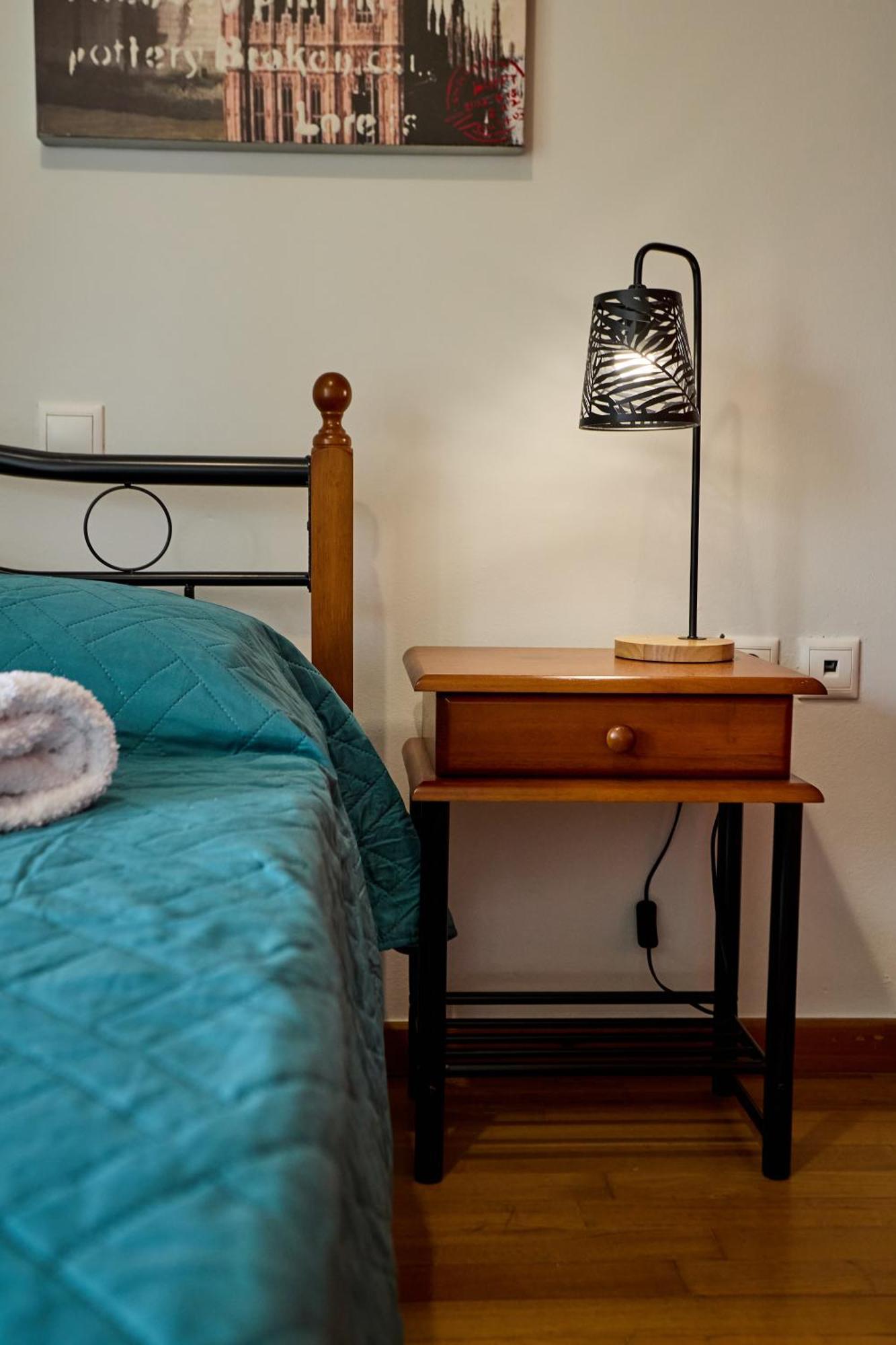 Apartment - Heart Of With 2 Minute Walk To The Chios Town